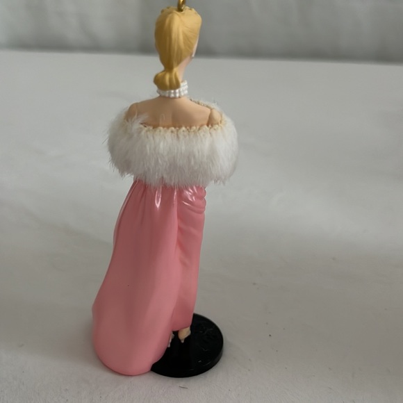 Barbie Hallmark Keepsake ornament Enchanted Evening - Picture 4 of 7